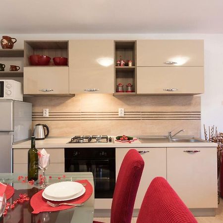 Apartment Doris, Nenadici Nenadici  Экстерьер фото